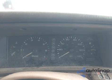 1998 Lincoln Mark Viii z USA, uszkodzony, nr VIN 1LNFM91V6WY620063